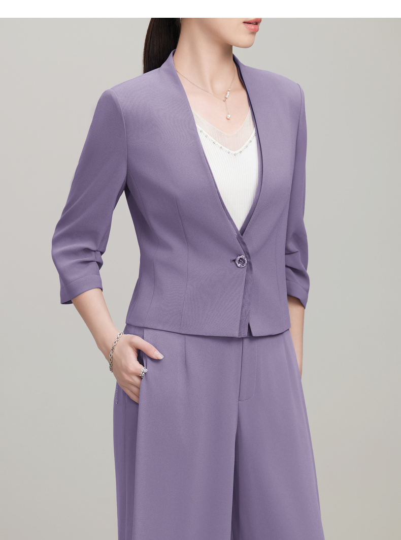 https://fulmo-img-server.com/collarless/4d998b7a-926b-4ff2-aee2-7b4689dc3462.jpg