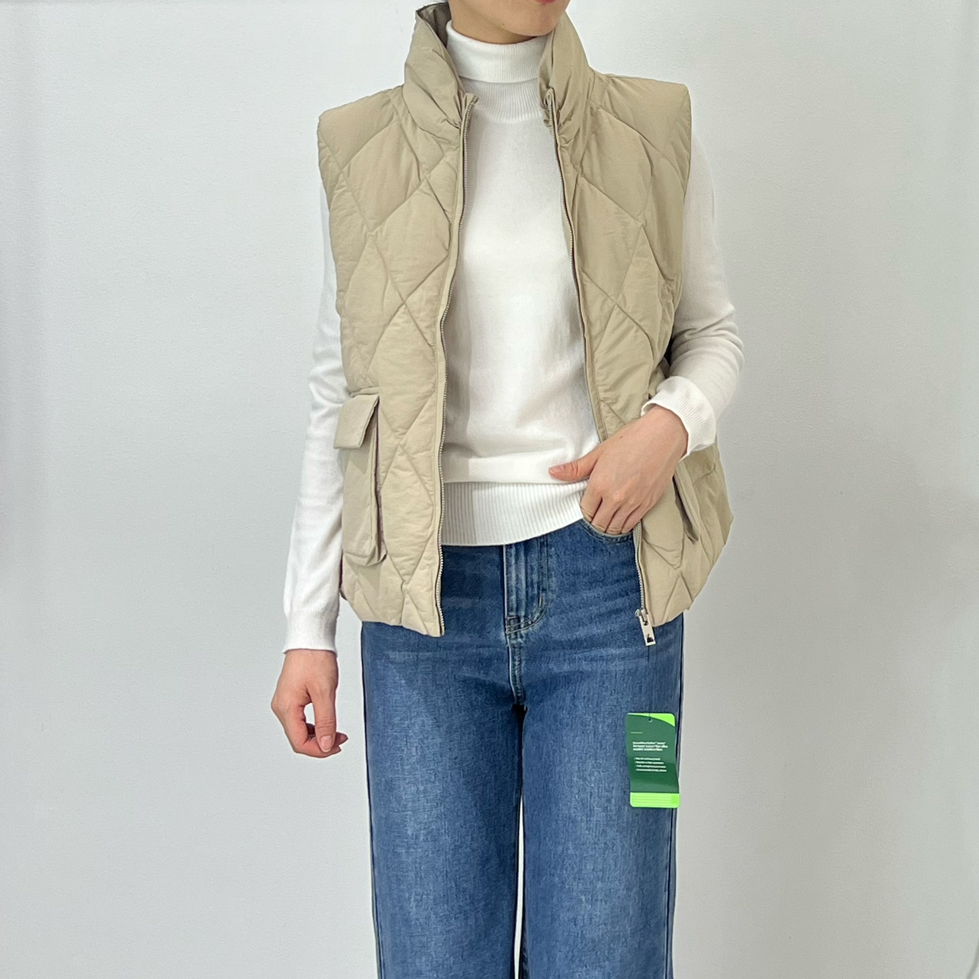 https://fulmo-img-server.com/collarless/5a2c99a8-d0f5-47b3-9c86-2700d7384a66.jpg