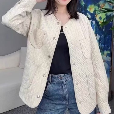 https://fulmo-img-server.com/collarless/6d14a702-7c65-47cf-ba04-de9fe7517985.jpg