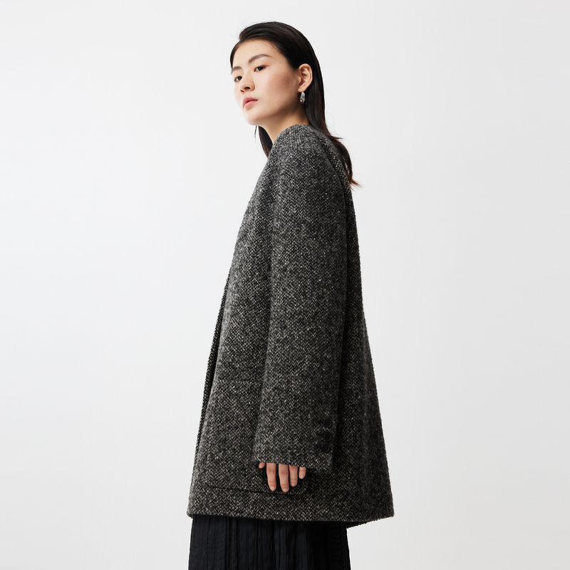 https://fulmo-img-server.com/collarless/7fd7cd08-7a75-44ac-bb99-6a995c1739a9.jpg