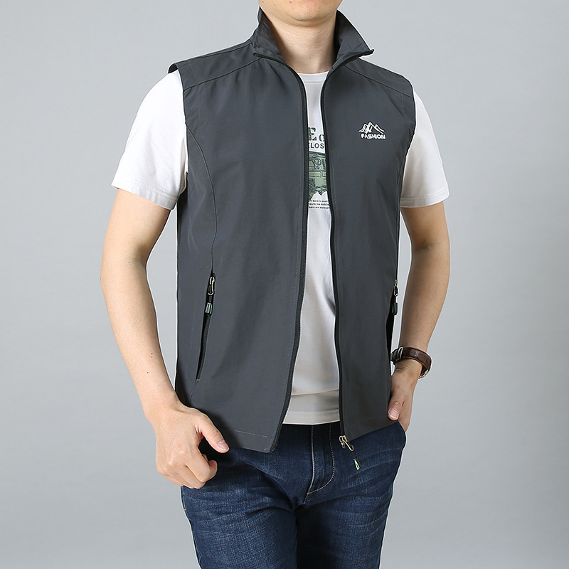 https://fulmo-img-server.com/collarless/85b0ca4c-3424-4c24-bf11-7a2ff060d306.jpg