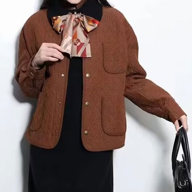 https://fulmo-img-server.com/collarless/9251afcf-29b2-4d12-bc91-e630fde442da.jpg