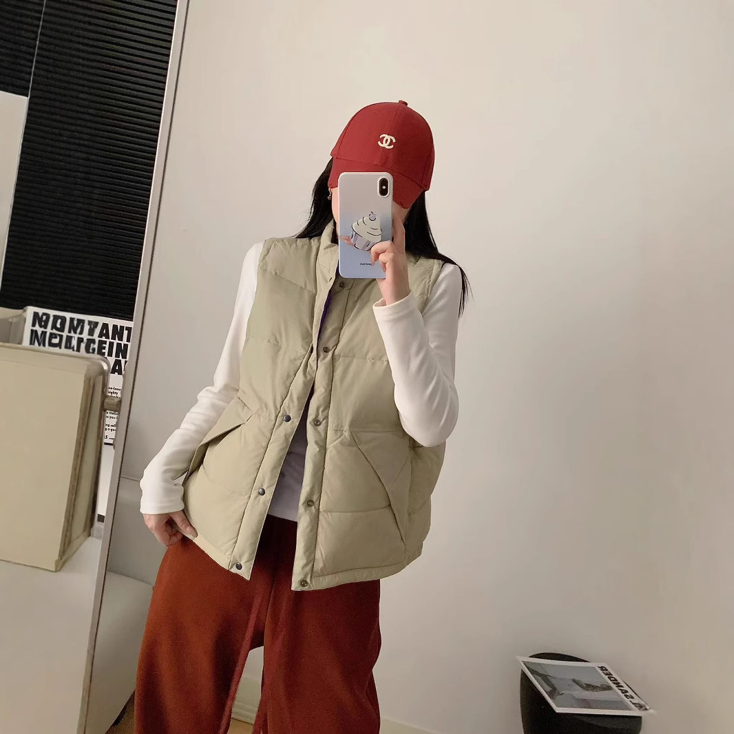https://fulmo-img-server.com/collarless/952a0102-047f-4c2e-8fb1-7a8c0aa72cb0.jpg
