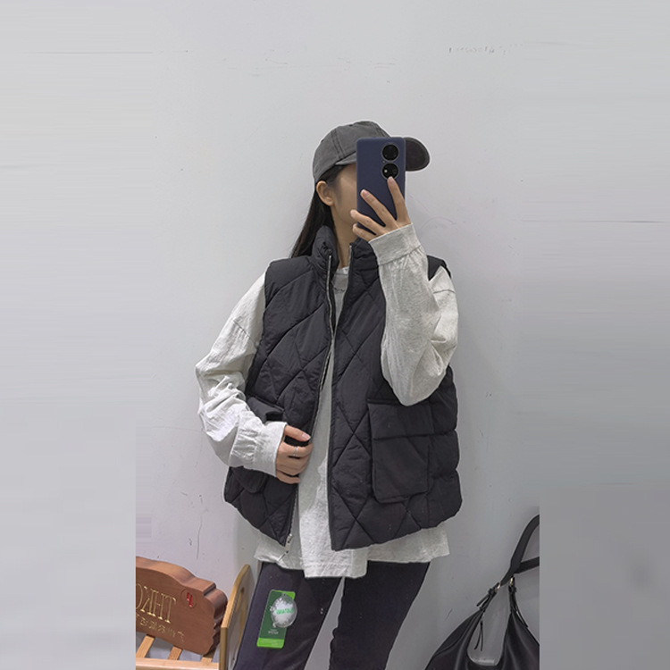 https://fulmo-img-server.com/collarless/97a8da54-ca32-4c9d-b4d4-75f9475ac10d.jpg