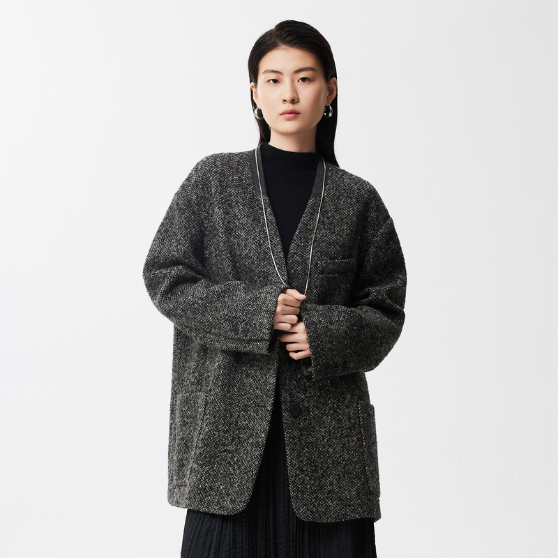 https://fulmo-img-server.com/collarless/a07f520e-9b36-4298-8acf-b6517a912f60.jpg