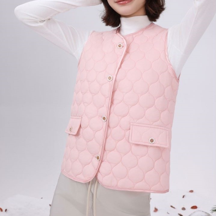 https://fulmo-img-server.com/collarless/bd5da025-7a77-4174-9863-a67f96a33022.jpg