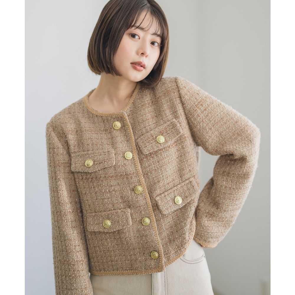 https://fulmo-img-server.com/collarless/c27a5de3-0141-41e5-9a3c-7d3044c8c532.jpg