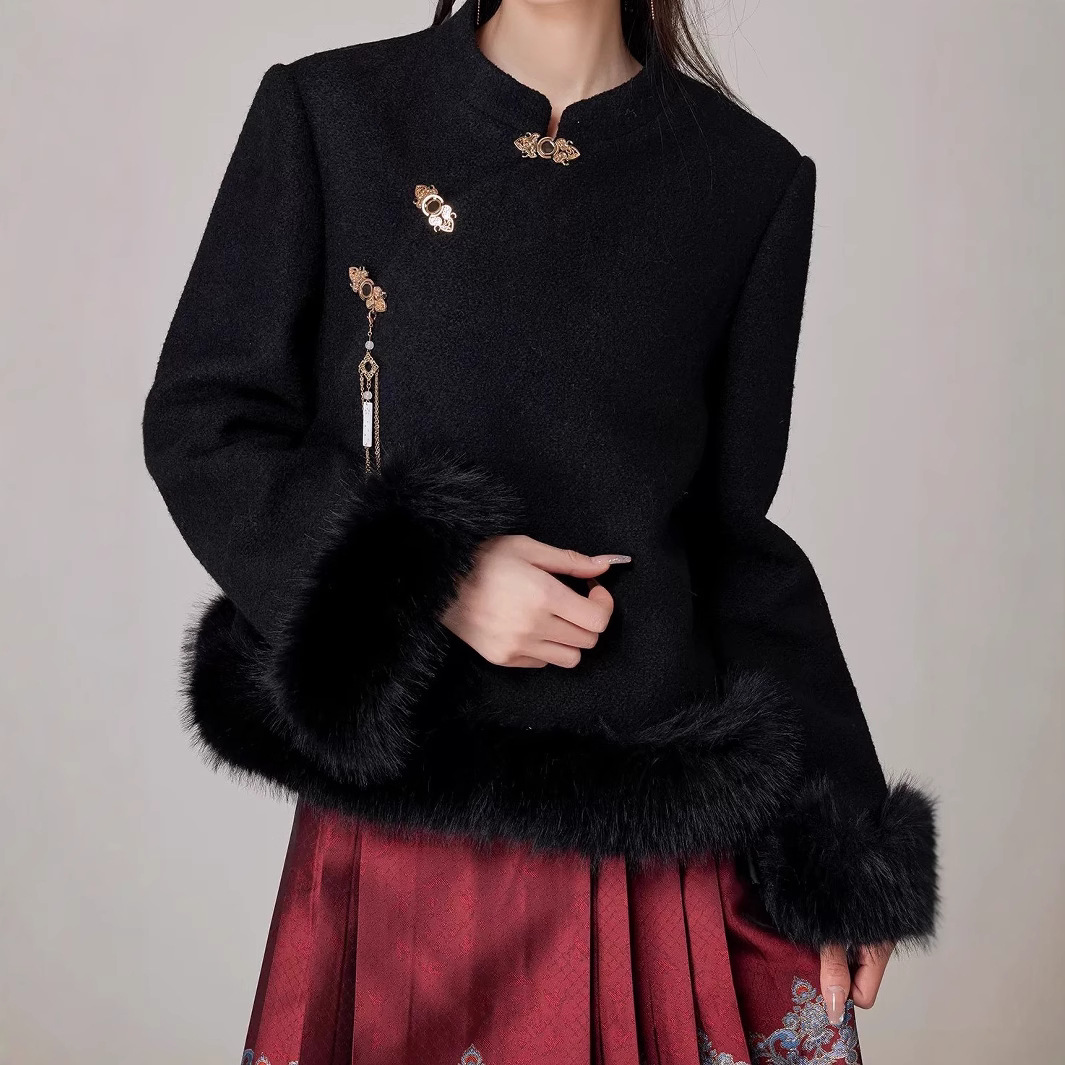https://fulmo-img-server.com/collarless/d93918fd-9d91-4643-8ea0-572362820708.jpg