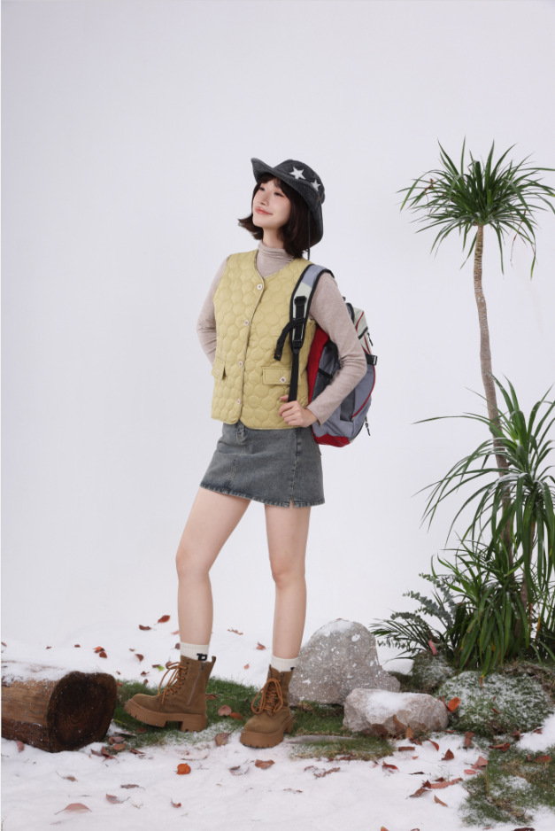 https://fulmo-img-server.com/collarless/e6ed2d1a-48cf-4e05-8609-38af9740f925.jpg