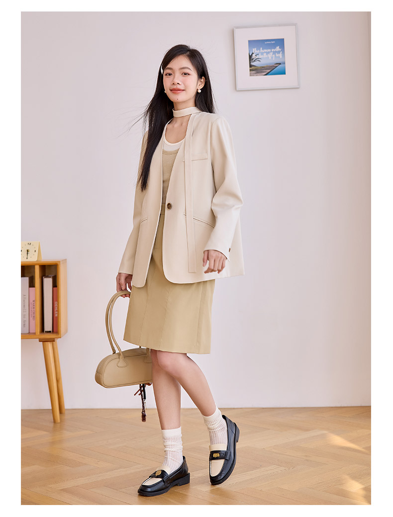軽やかシルエット ノーカラージャケット