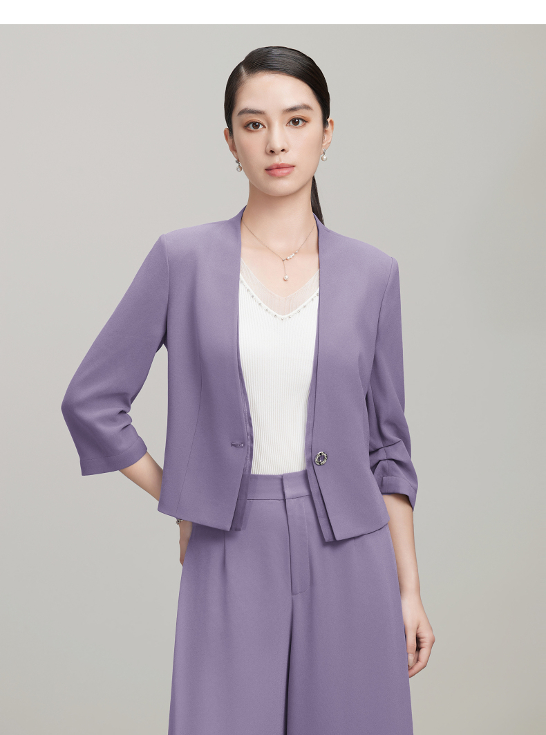 https://fulmo-img-server.com/collarless/f80696e4-ee0a-46fd-88f5-4fae589e7c41.jpg