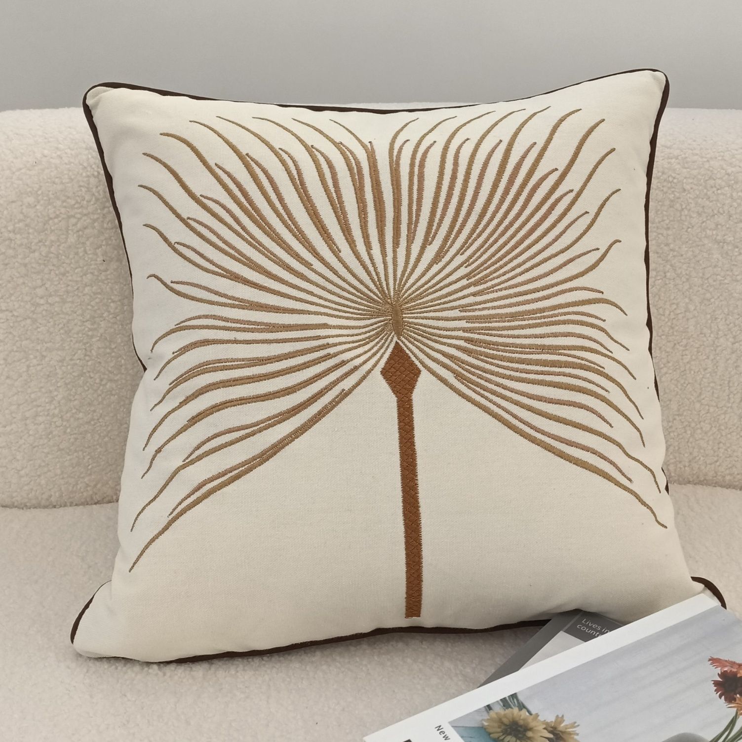 ソファクッション バリエーションあり 刺繍入りソファクッション