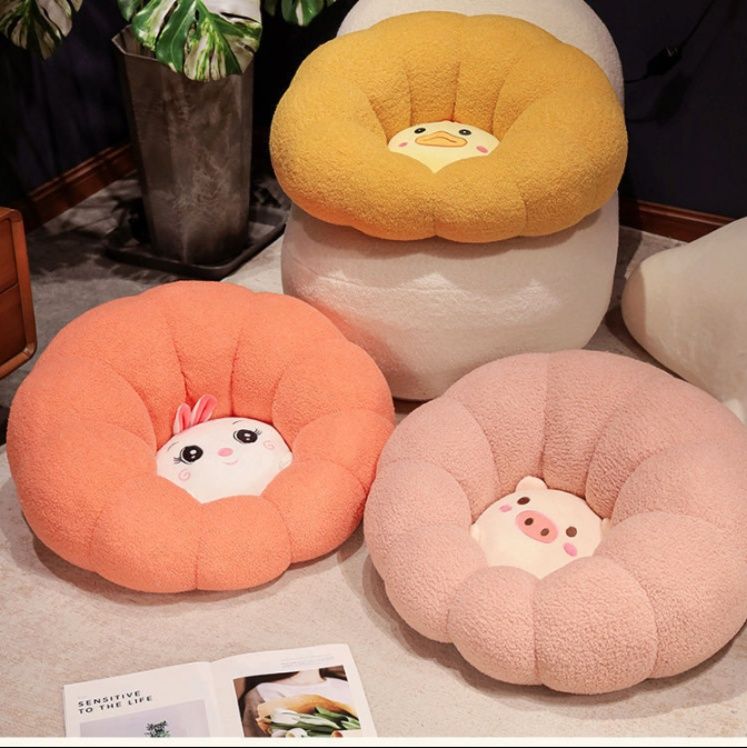 ソファクッション 花びら型動物顔刺繍入りふわもこソファクッション