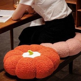 ソファクッション 花びら型もこもこ素材のソファクッション