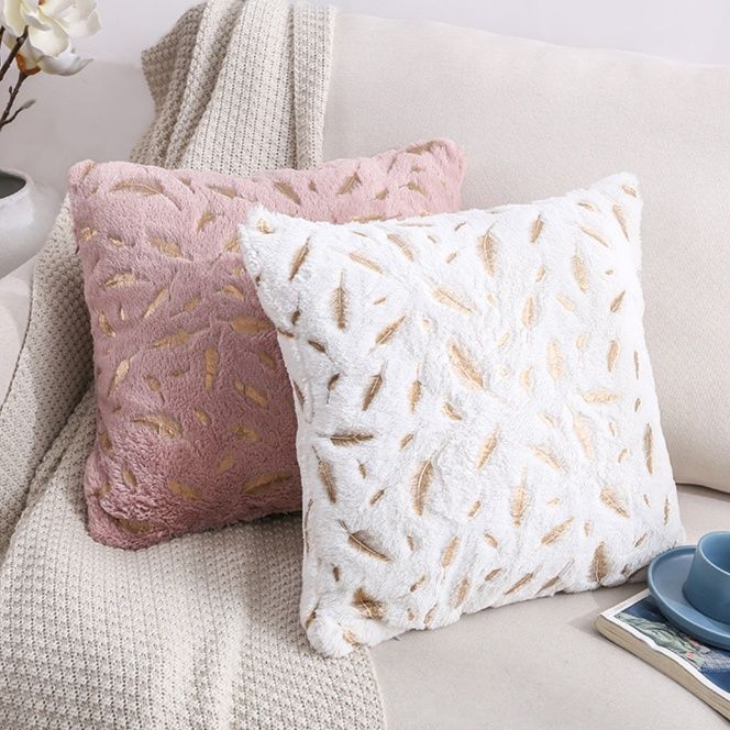 ソファクッション 葉模様刺繍入りふわふわもこもこソファクッション