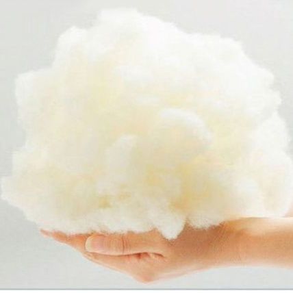 ソファクッション ゆったり首を支える三次元雲朵型首クッション