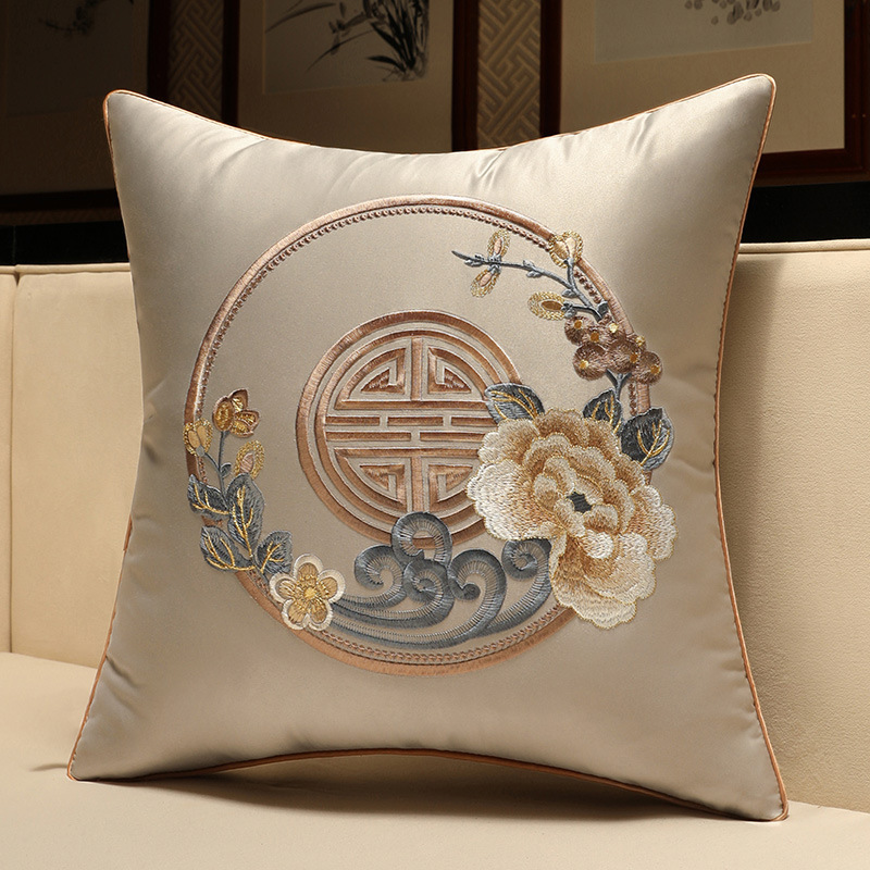 ソファクッション 伝統花鳥刺繍クッション