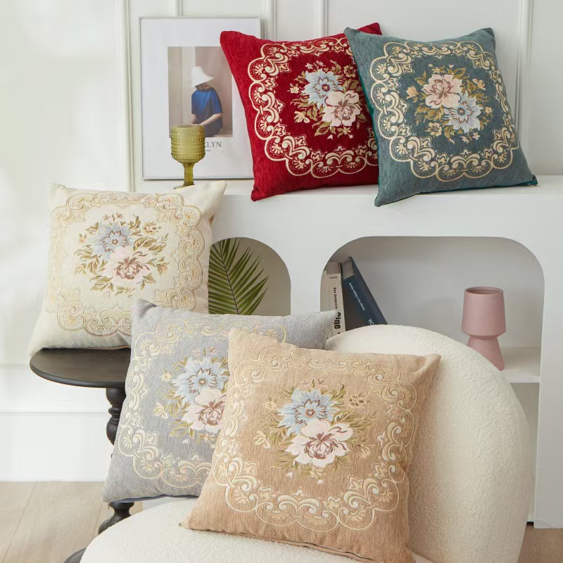 ソファクッション 優美な花刺繍アンティークデザインクッション