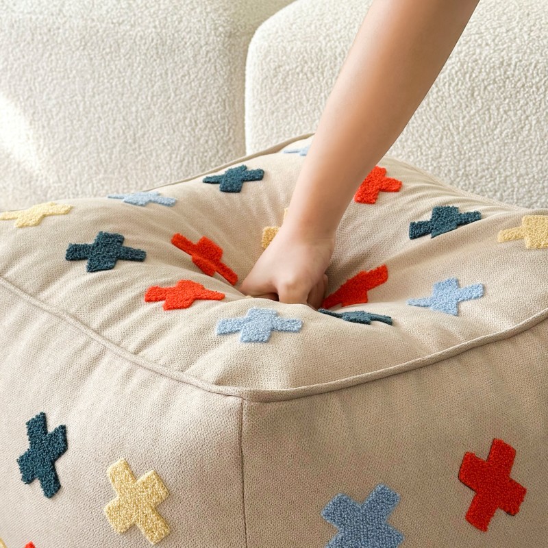 ソファクッション クロス柄刺繍のフロアクッション