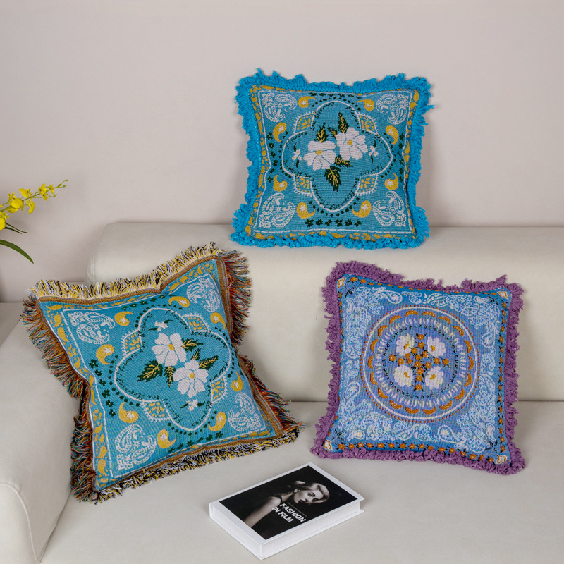 ソファクッション 贅沢な刺繍フリンジクッション