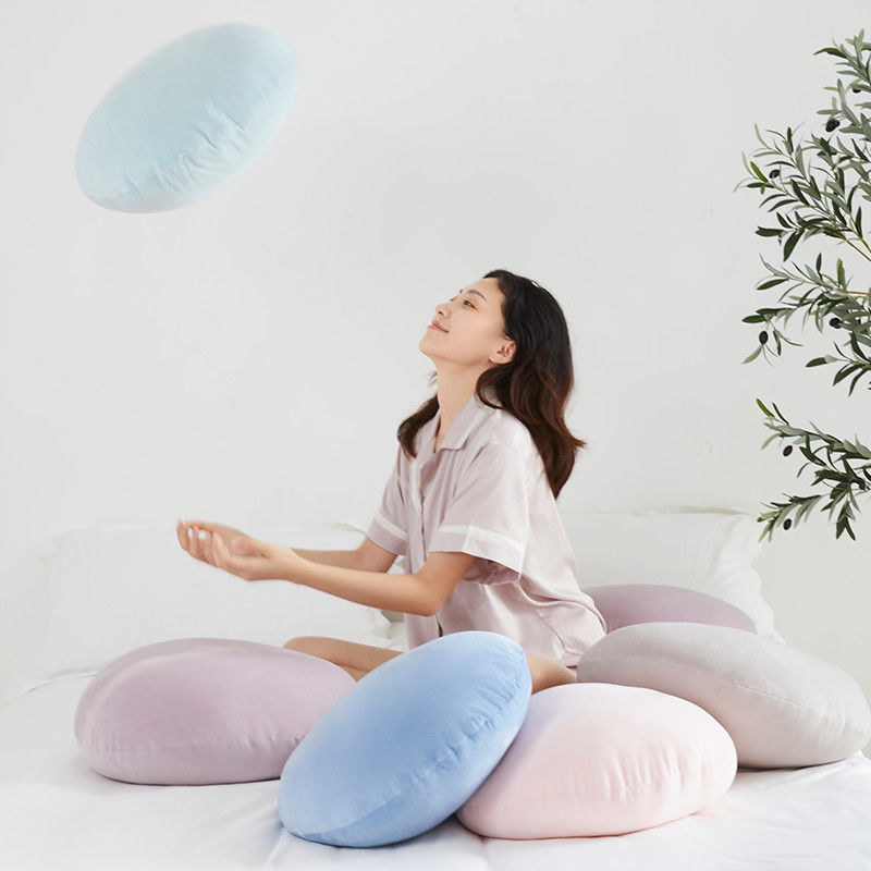 やすらぎ雲のソファクッション