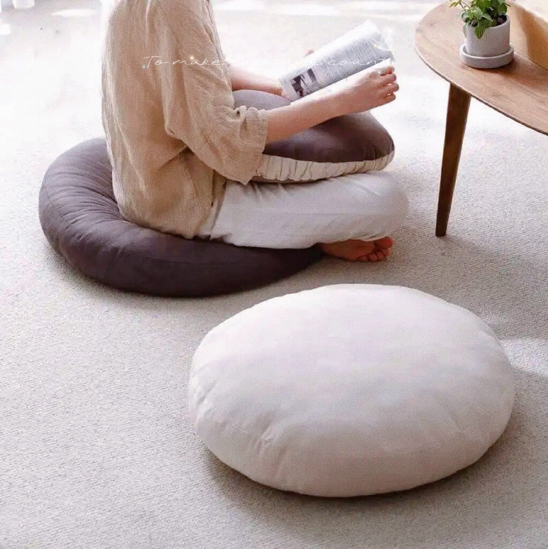 ソファクッション なめらか癒しフランネルクッション