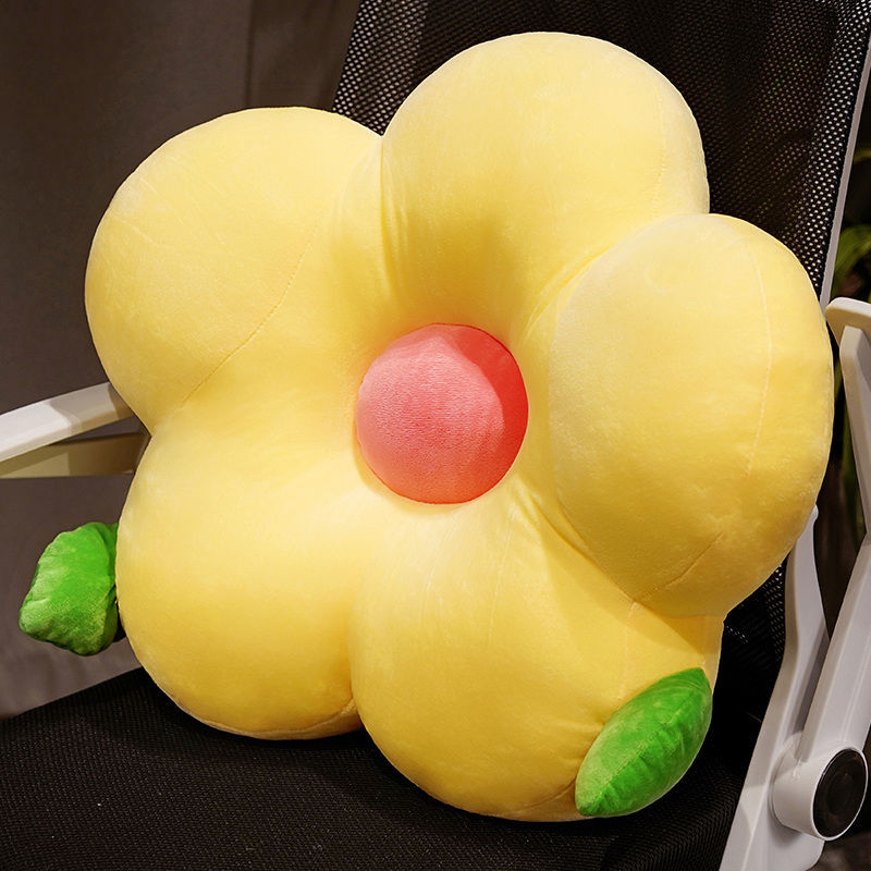 お花モチーフのソファクッション