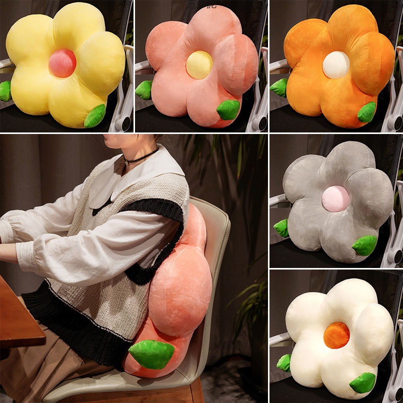 お花モチーフのソファクッション