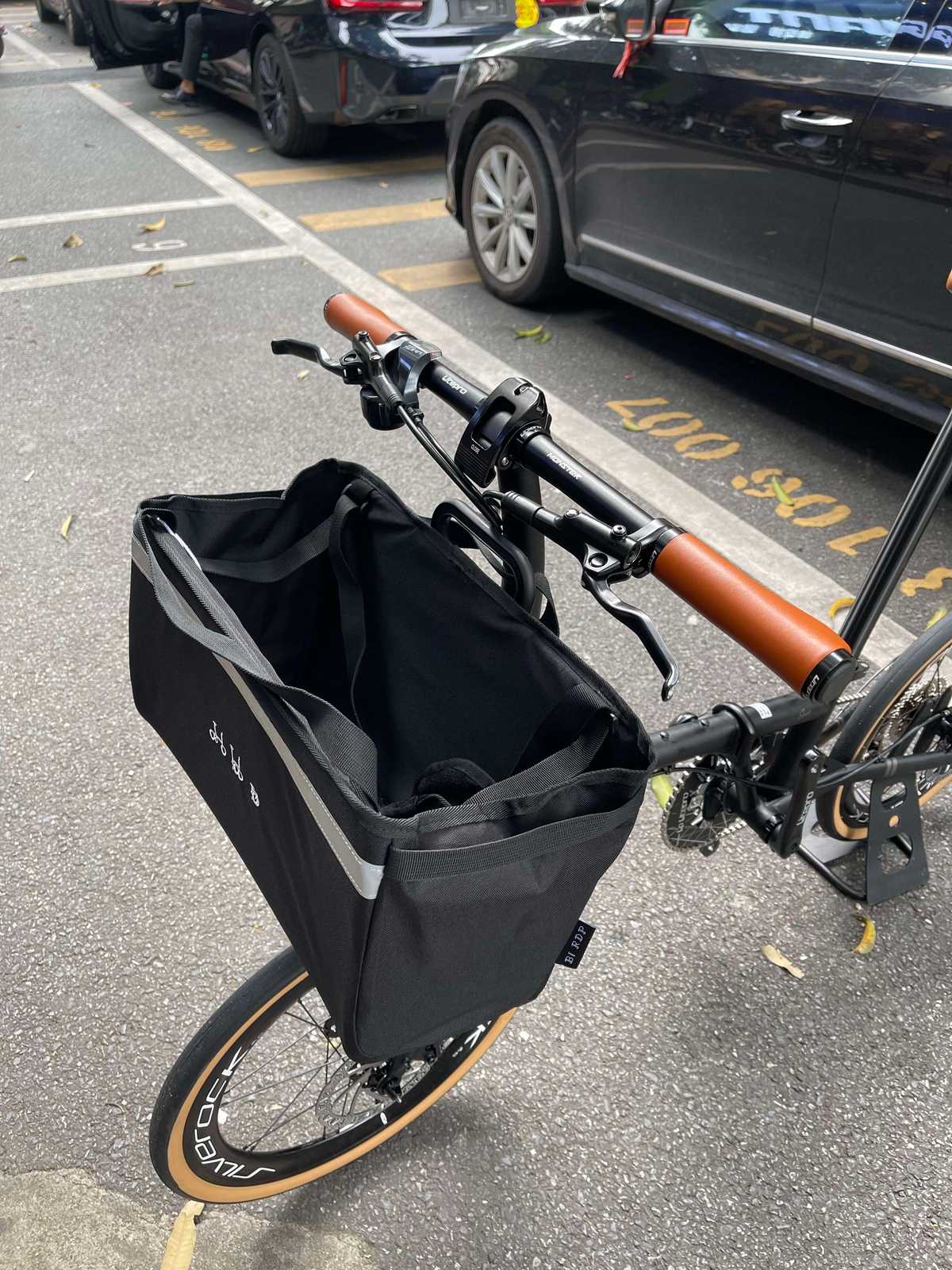 クーラーボックス専門店  自転車用折りたたみ式前かごバッグ