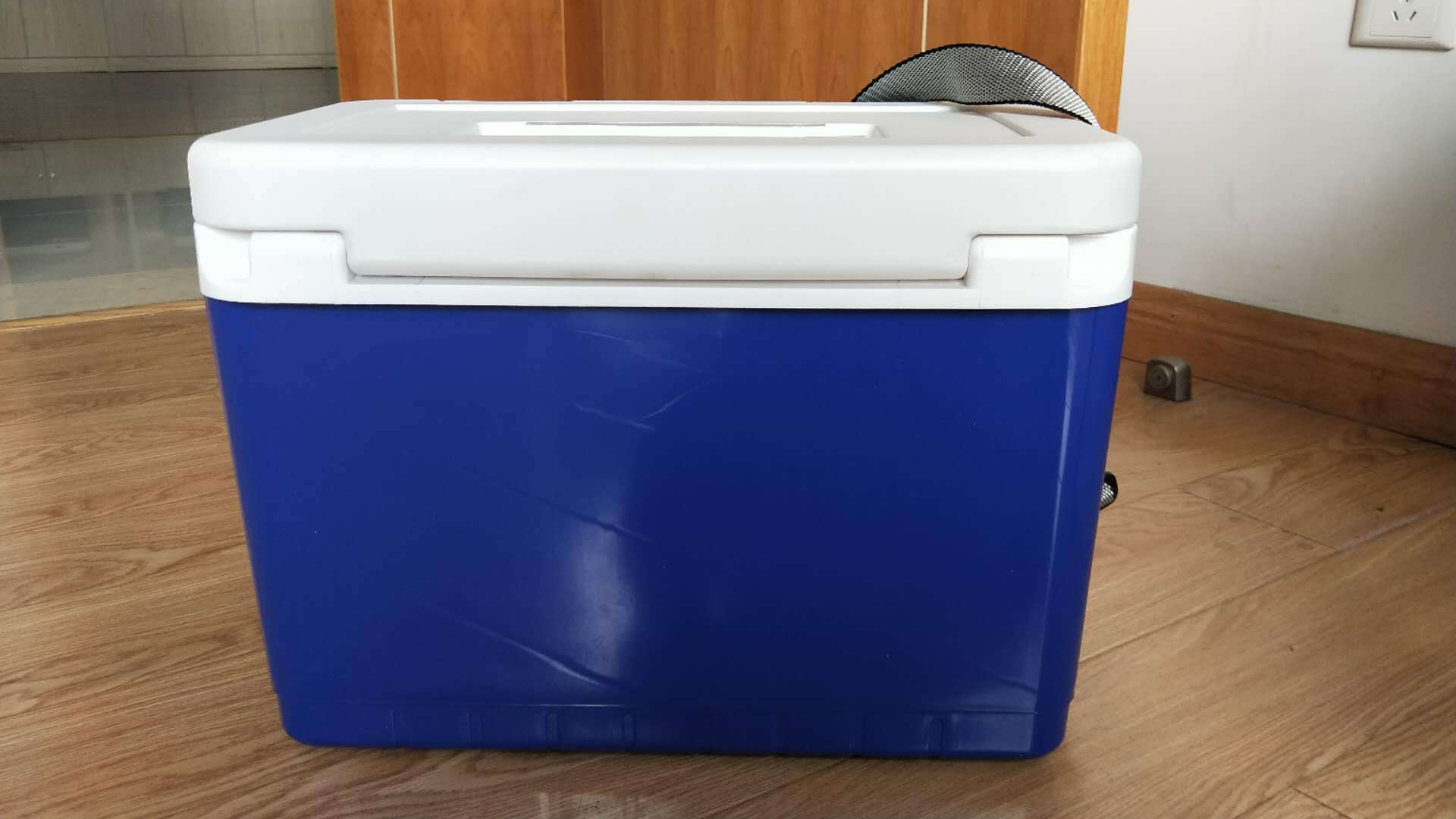 クーラーボックス専門店 ハードクーラーボックス プロ仕様大容量保冷庫