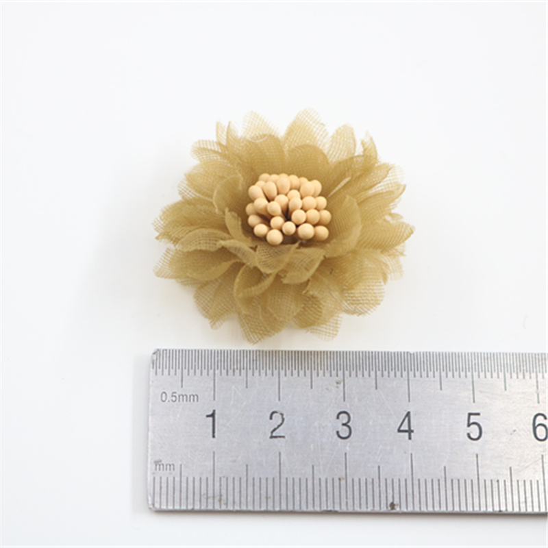 コサージュ 花びら舞う小花のコサージュ