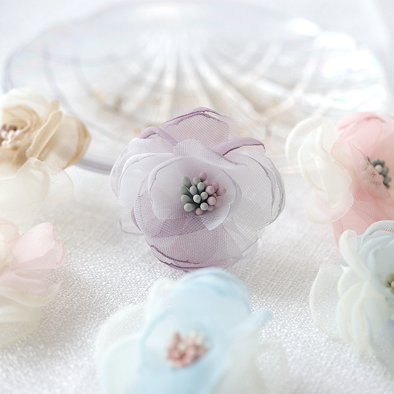 コサージュ ほんわか花びらの祝福コサージュ