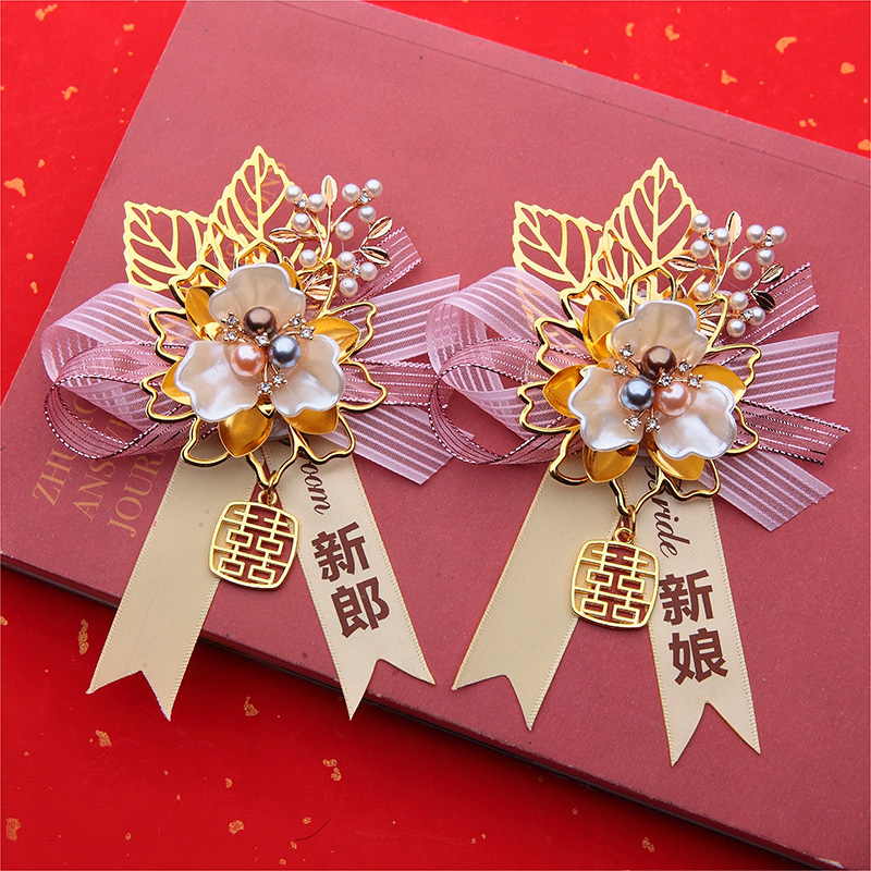 コサージュ 花重ね 祝福の輝き