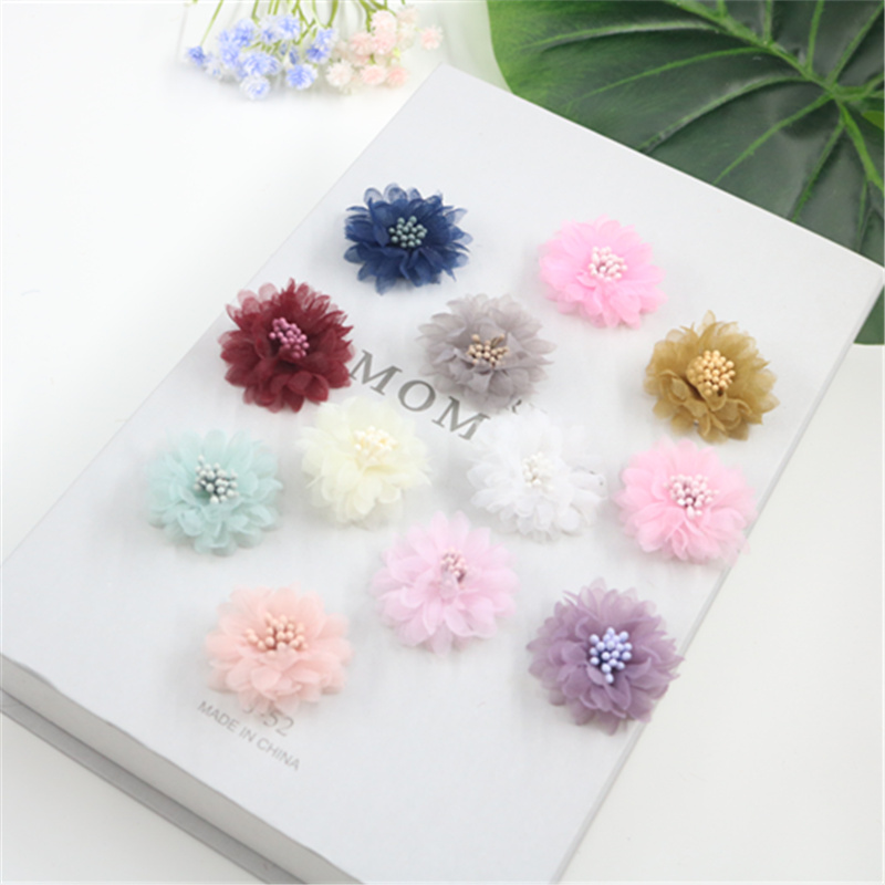 コサージュ 花びら舞う小花のコサージュ