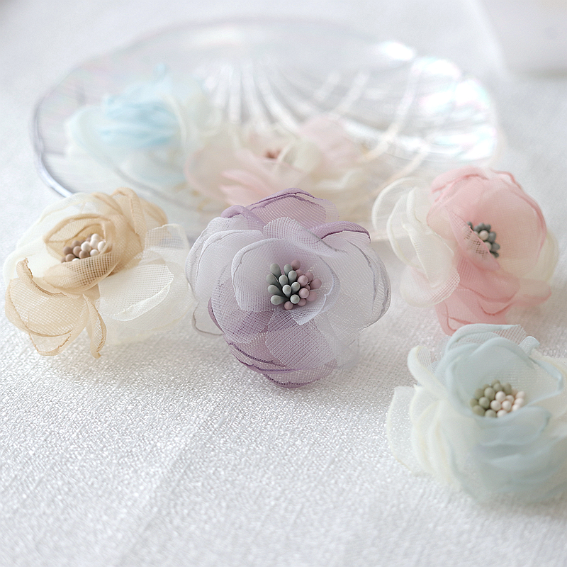 コサージュ ほんわか花びらの祝福コサージュ