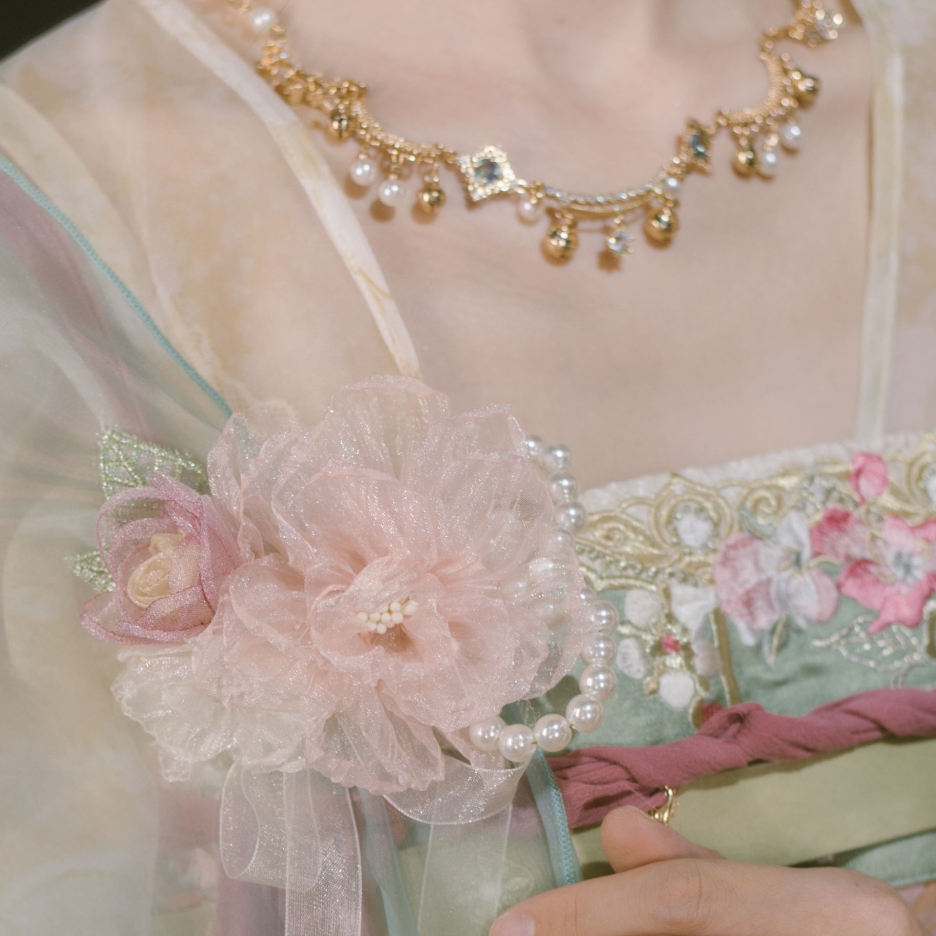 コサージュ 真珠リングの花束コサージュ