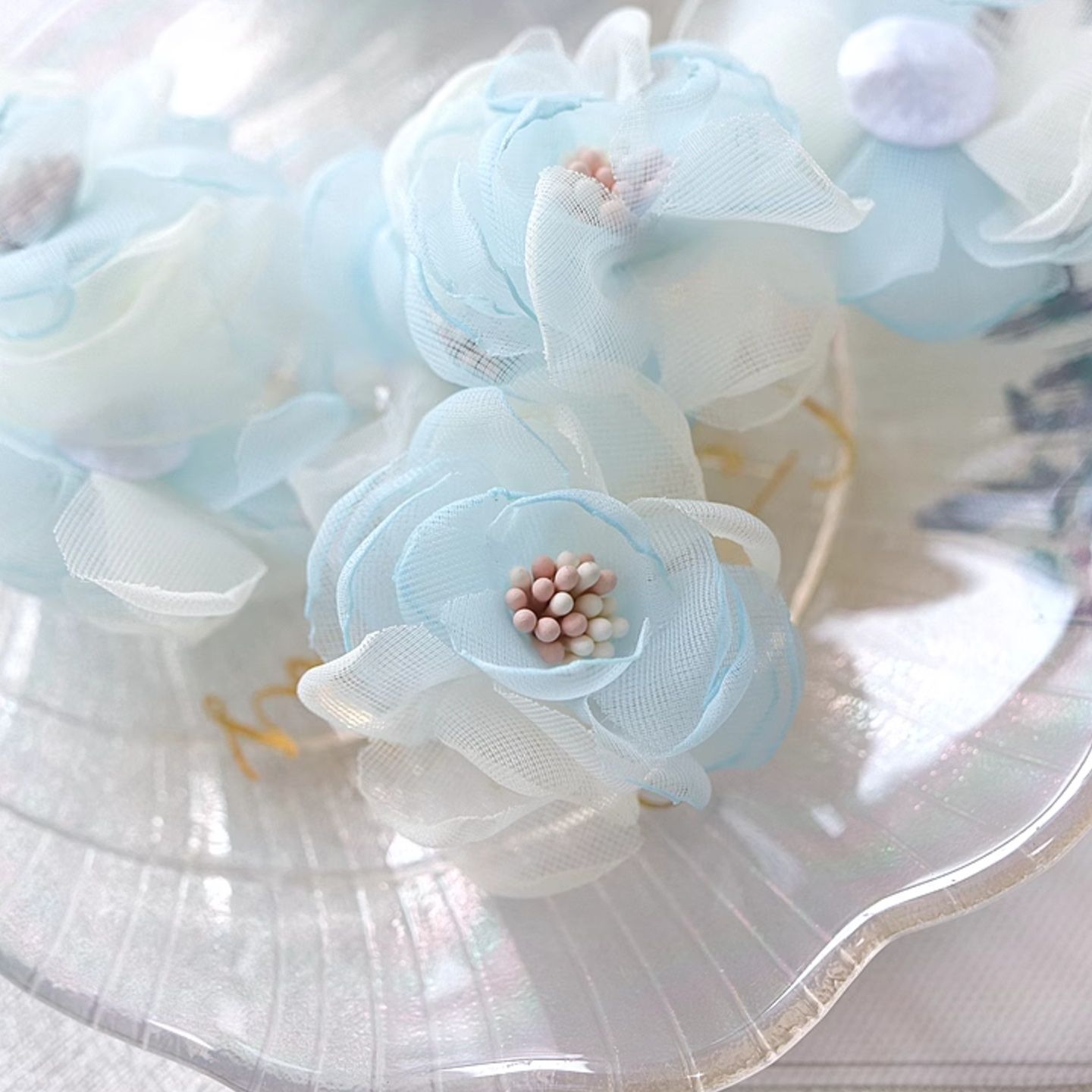コサージュ ほんわか花びらの祝福コサージュ