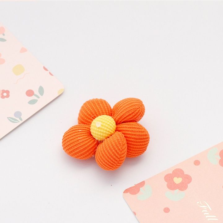 コサージュ 花笑む春の小さな宝物