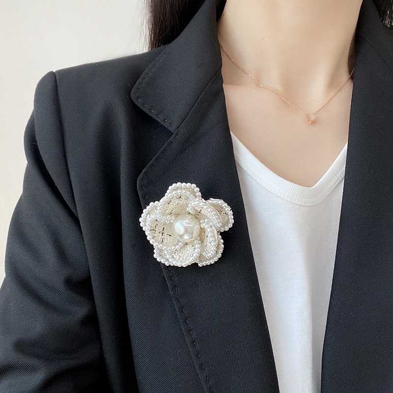 コサージュ 入園式 真珠の輝き 花びらコサージュ