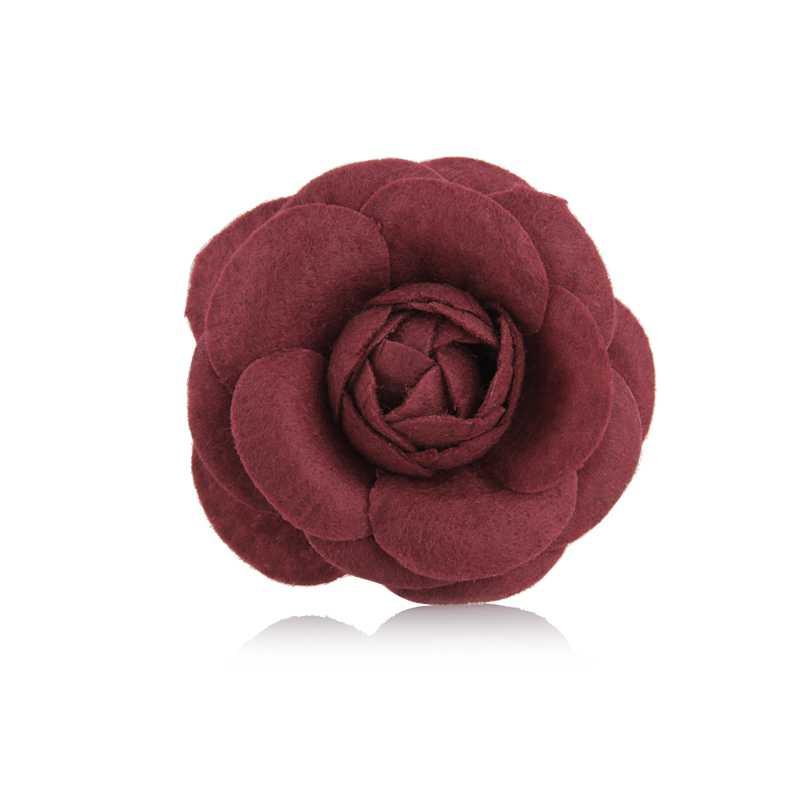 コサージュ 結婚式 立体感のある花びらの華やかなコサージュ