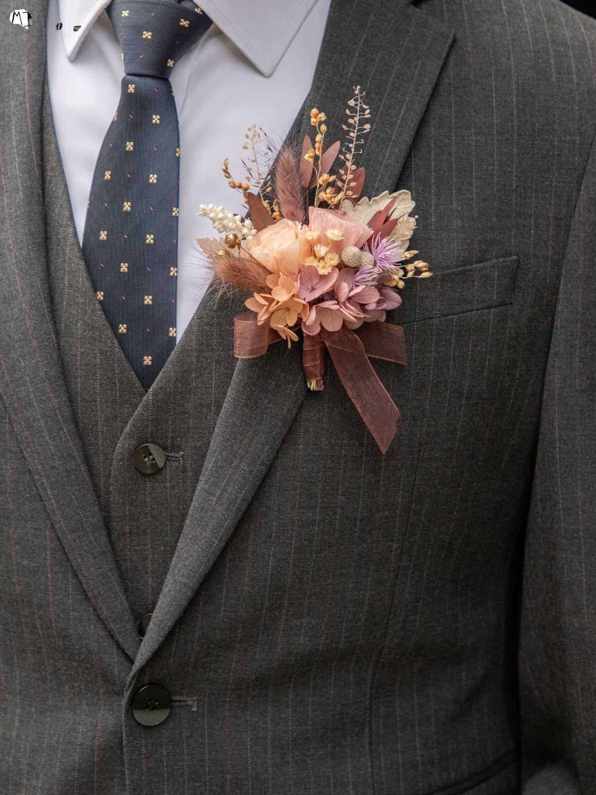 コサージュ 結婚式 優美な花園 ドライフラワーの胸花