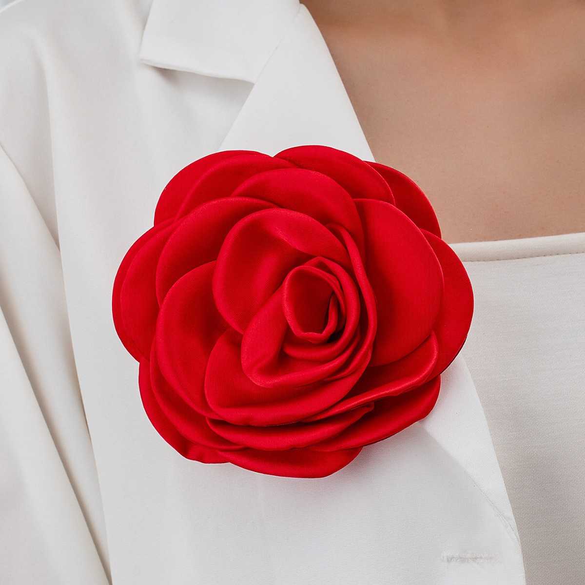 コサージュ 入学式 優雅な花びら 入学式のバラコサージュ