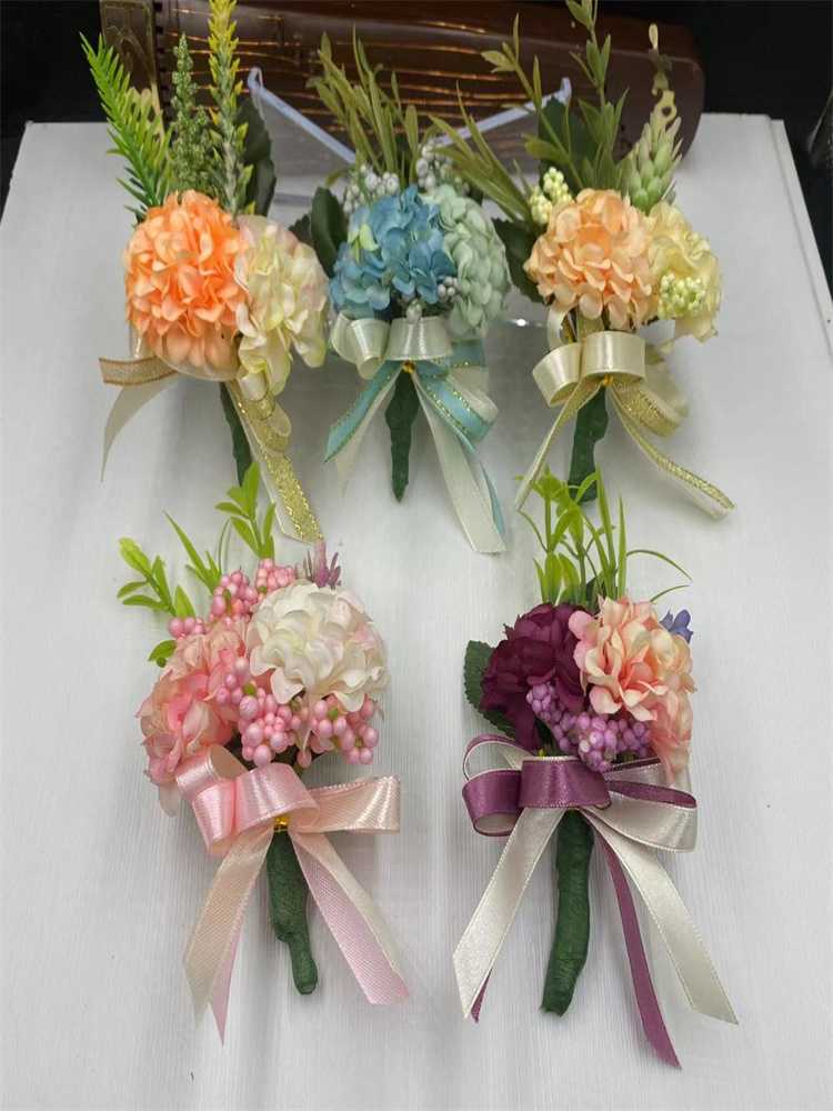 コサージュ 花束のような胸飾りコサージュ