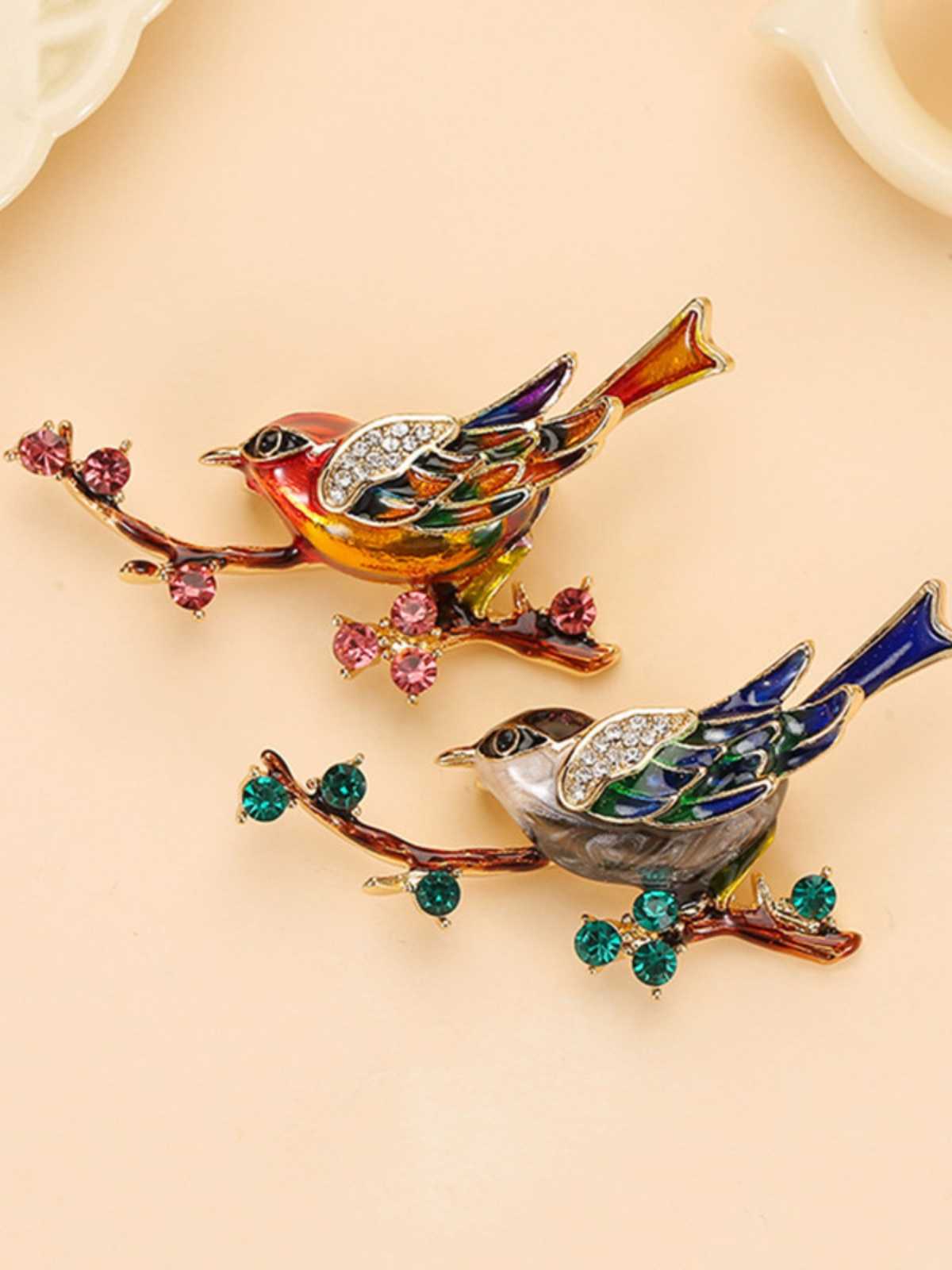 コサージュ 小鳥の歌声 宝石コサージュ
