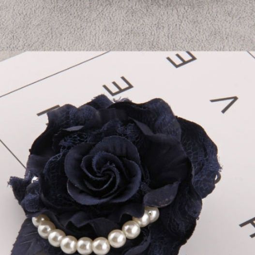 コサージュ 結婚式 薔薇とパール飾りの上品な花束風コサージュ