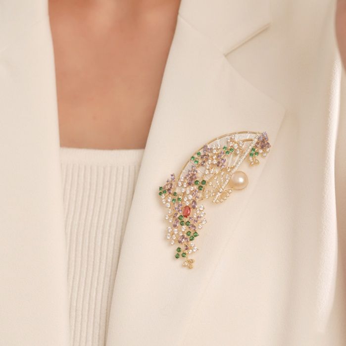 コサージュ 入学式 扇子モチーフ華やか宝石コサージュ