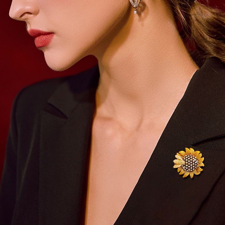 コサージュ 入園式向日葵モチーフ輝石装飾コサージュ