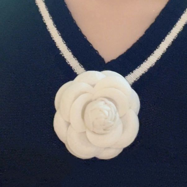 コサージュ 入学式　立体薔薇モチーフの上品フェルト