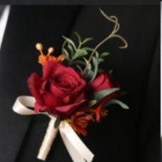 コサージュ 薔薇と小花が華やぐ結婚式用胸元飾り