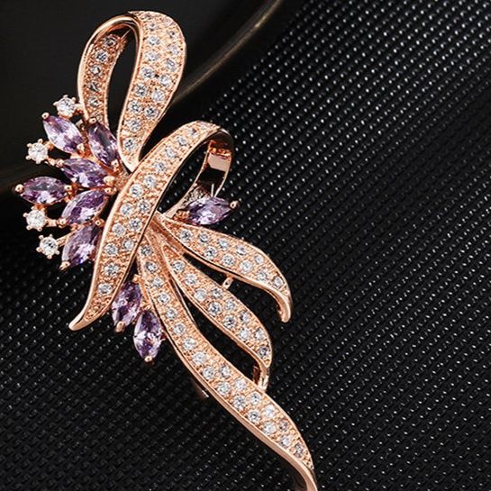 コサージュ 華やかな輝き リボンモチーフ宝石コサージュ